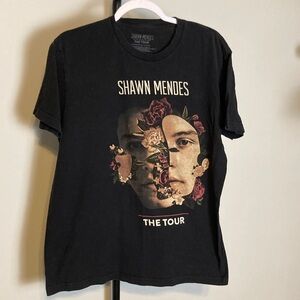 Shawn Mendes The Tour Graphic T-Shirt Floral Large